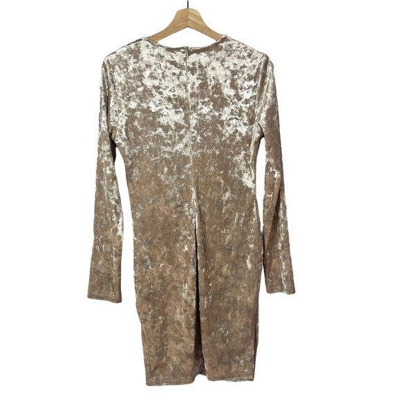 Lulu's Champagne Velvet Long Sleeve Mini Dress L - Picture 3 of 6